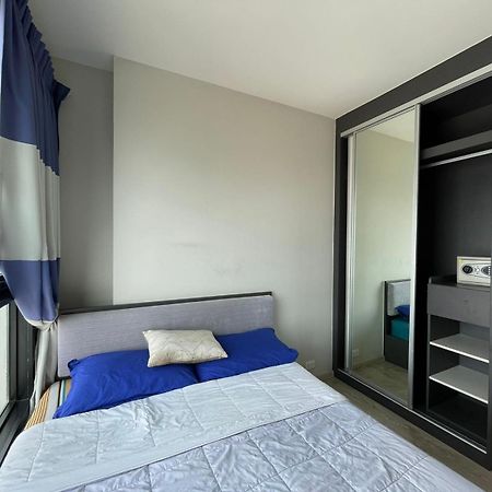 Appartamento The Base Deluxe Pattaya Esterno foto