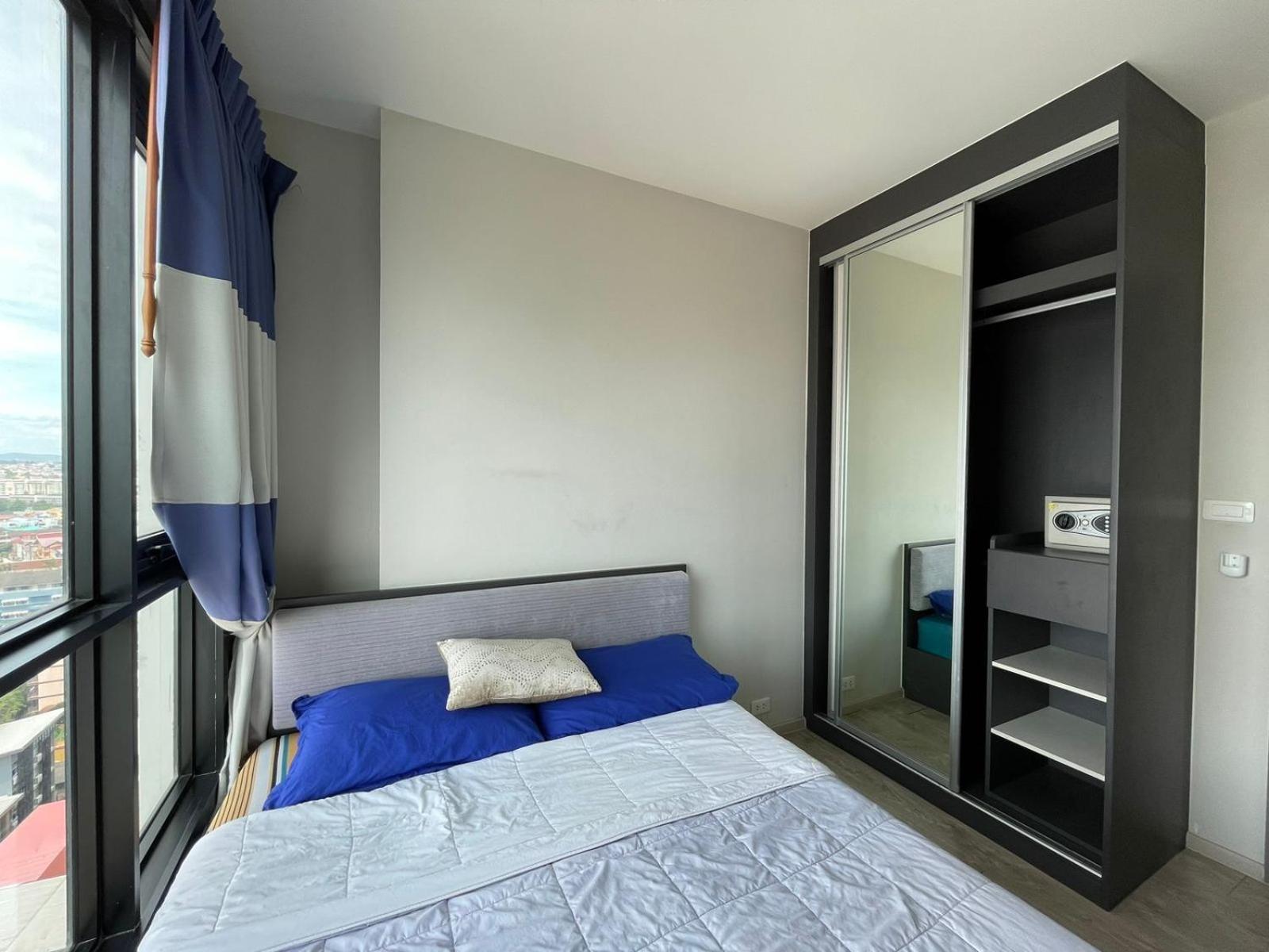 Appartamento The Base Deluxe Pattaya Esterno foto