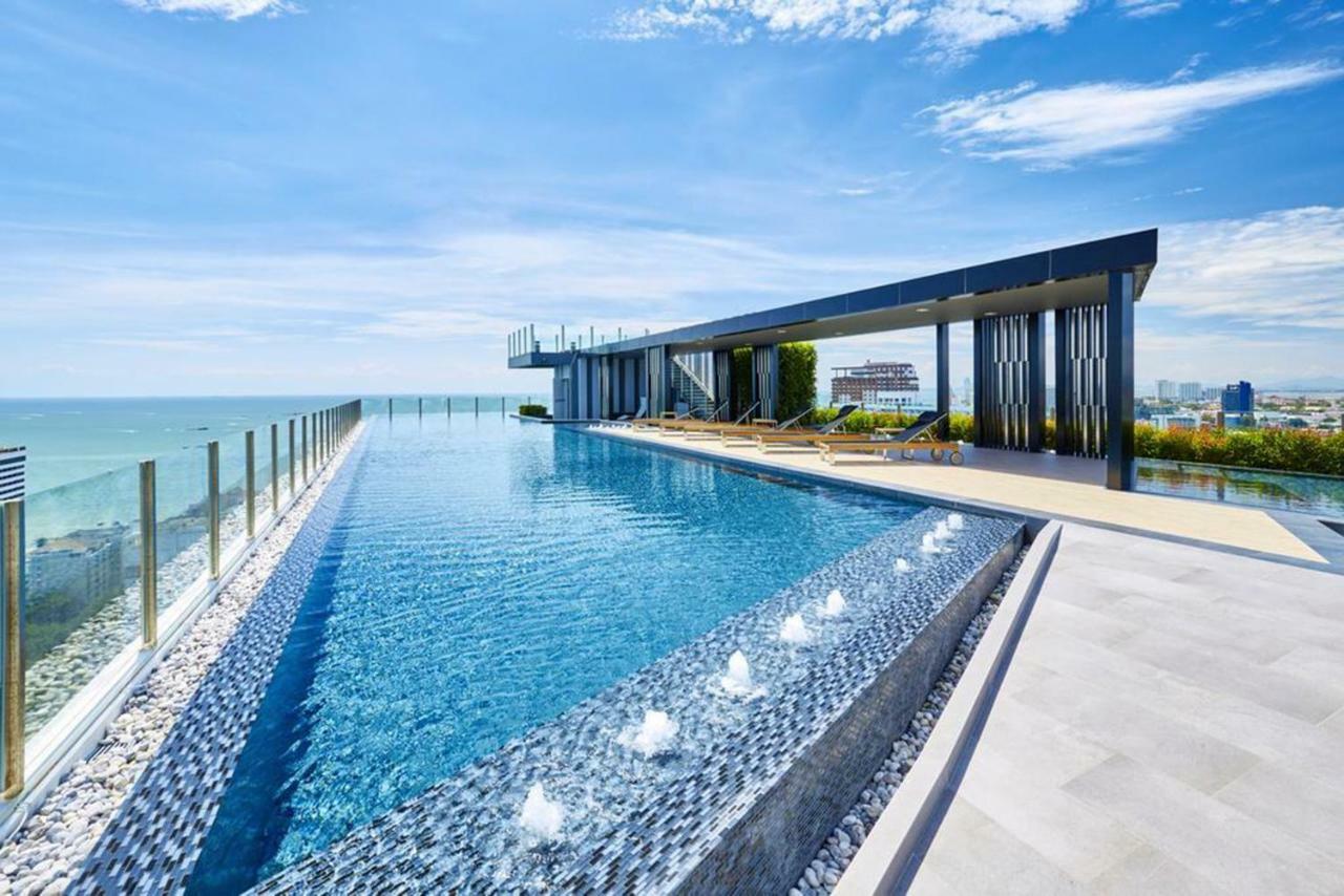 Appartamento The Base Deluxe Pattaya Esterno foto