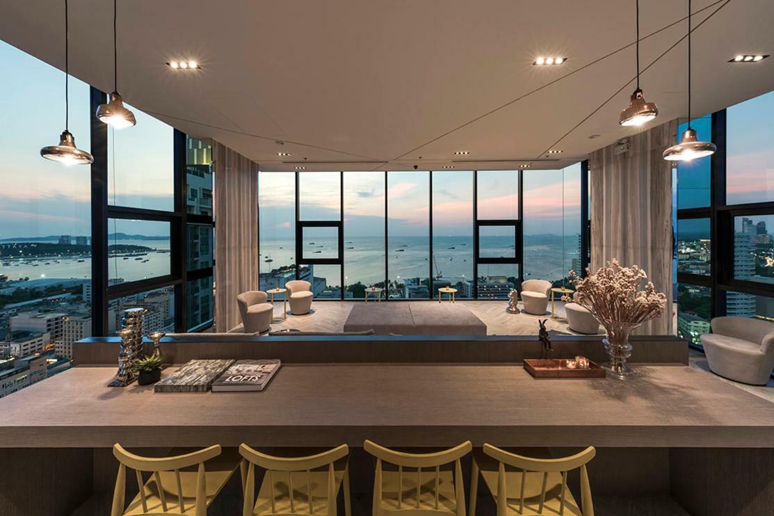 Appartamento The Base Deluxe Pattaya Esterno foto